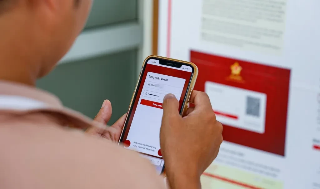 Từ 01/3/2026, chính thức triển khai cấp Giấy chứng nhận kiểm định điện tử cho xe cơ giới và xe máy chuyên dùng trên toàn quốc. (Ảnh minh họa)