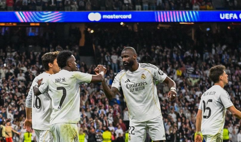 Vinicius tỏa sáng đúng lúc.