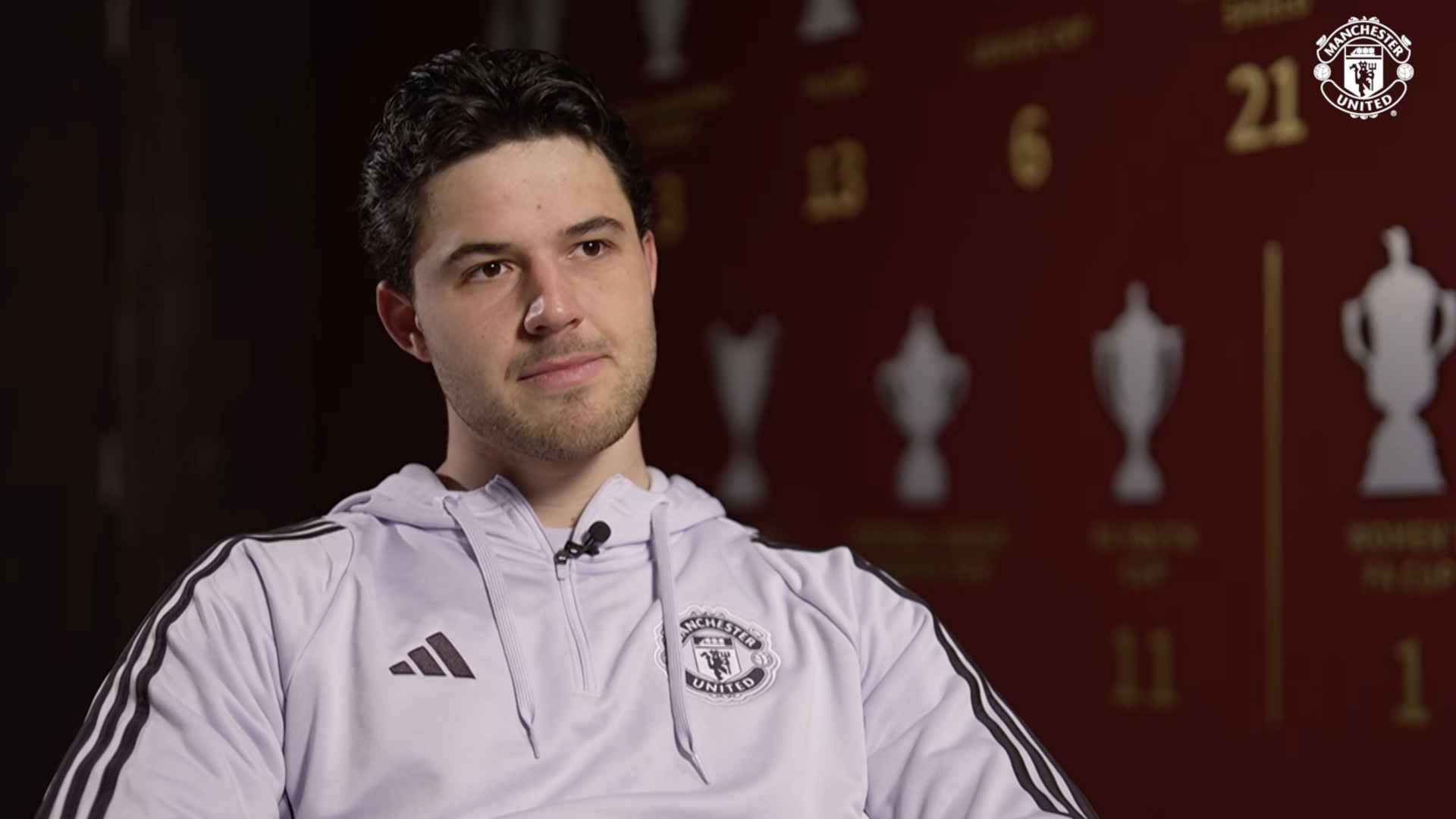 Anh đã xóa bỏ nỗi sợ bóng bổng của M.U.