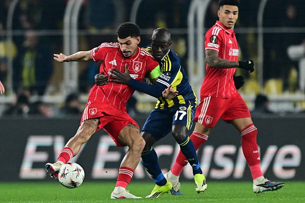 Forest gần như chắc chắn sẽ có vé đi tiếp.