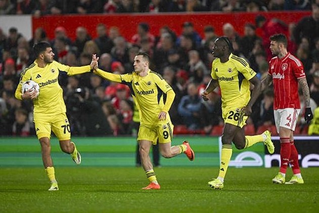 Sức ép từ phía Fenerbahce là không đủ để giành vé đi tiếp.