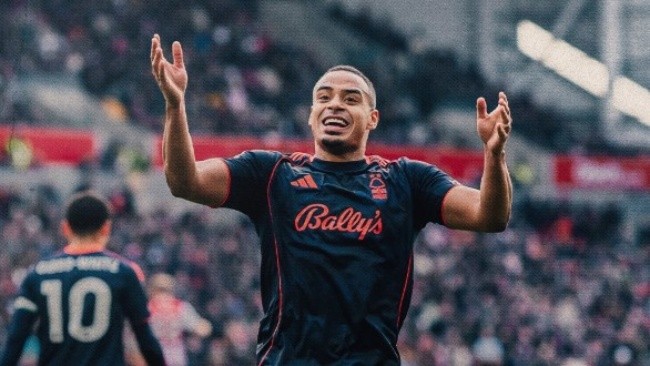 Chelsea dẫn đầu cuộc đua giành Murillo.