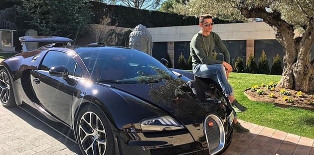 Ronaldo được cho là có khối tài sản trị giá 1,04 tỷ bảng Anh.