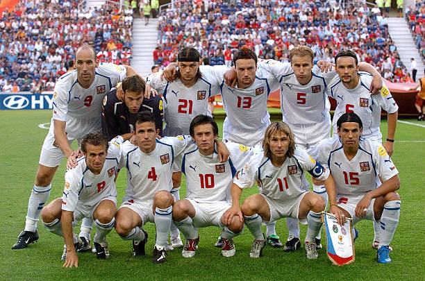 Đội hình tuyển Cộng Hòa Séc tại EURO 2004 với những gương mặt huyền thoại của bóng đá thế giới.