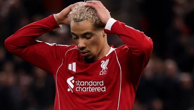  Hugo Ekitike sẽ mất đi đối tác chơi ăn ý.