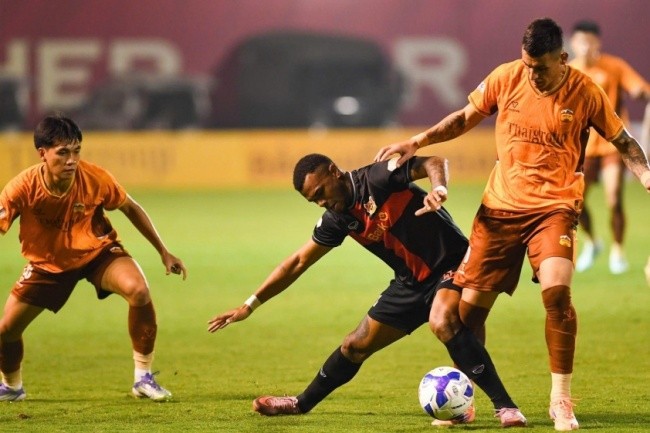 Nhiều CLB V.League nhận án phạt từ VFF.