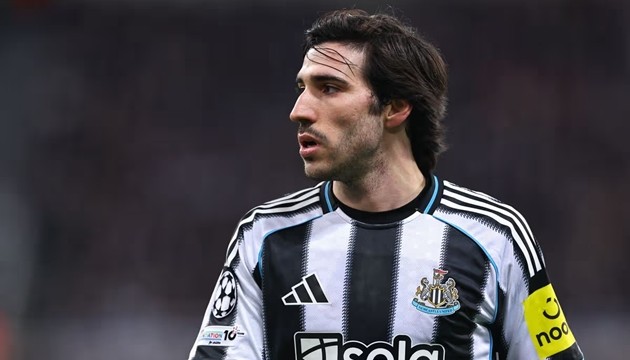 Paul Scholes đánh giá cao Tonali cho Man United.