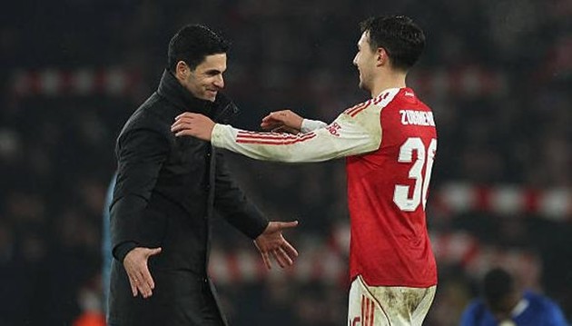 Arsenal toàn tâm toàn ý hướng đến cuộc chạm trán Chelsea.