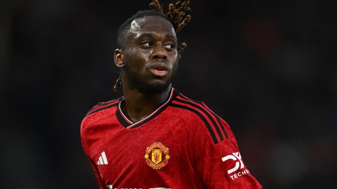 Wan-Bissaka thừa nhận từng rơi xuống đáy vực cảm xúc ở Old Trafford.