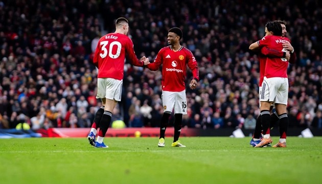 Dưới thời Carrick, chân sút người Slovenia đang cho thấy bản thân xứng đáng được đá chính.