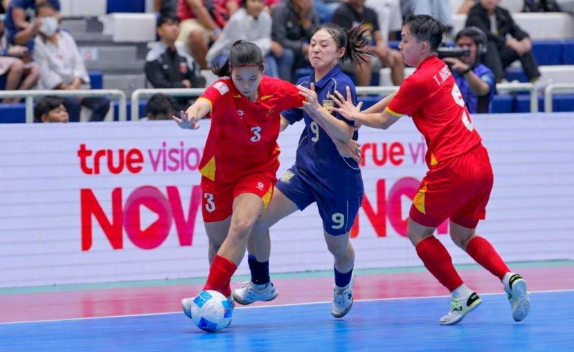 Tuyển Futsal nữ Việt Nam để thua Thái Lan.