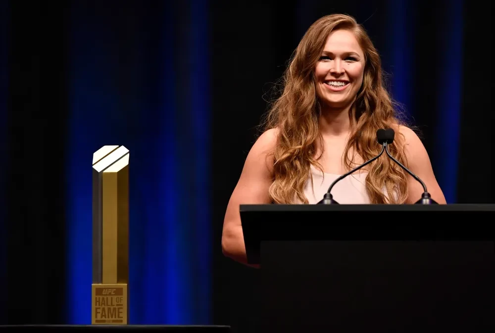 Ronda Rousey tại lễ vinh danh UFC Hall of Fame 2018