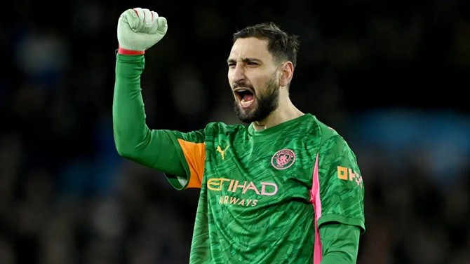 Gianluigi Donnarumma (6/10): Có vài pha cứu thua quan trọng ở những thời điểm Man City chịu sức ép lớn từ đội chủ nhà.