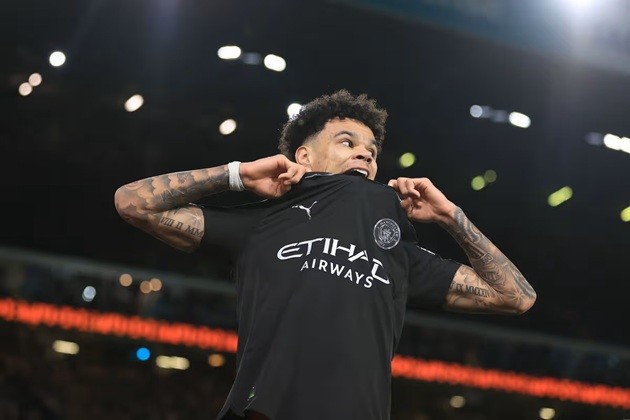 Nico O'Reilly (6/10): Tích cực xâm nhập vòng cấm khi Man City bế tắc. Có những pha phối hợp tốt với Cherki và Ait-Nouri bên cánh trái trước khi rời sân vì chấn thương.