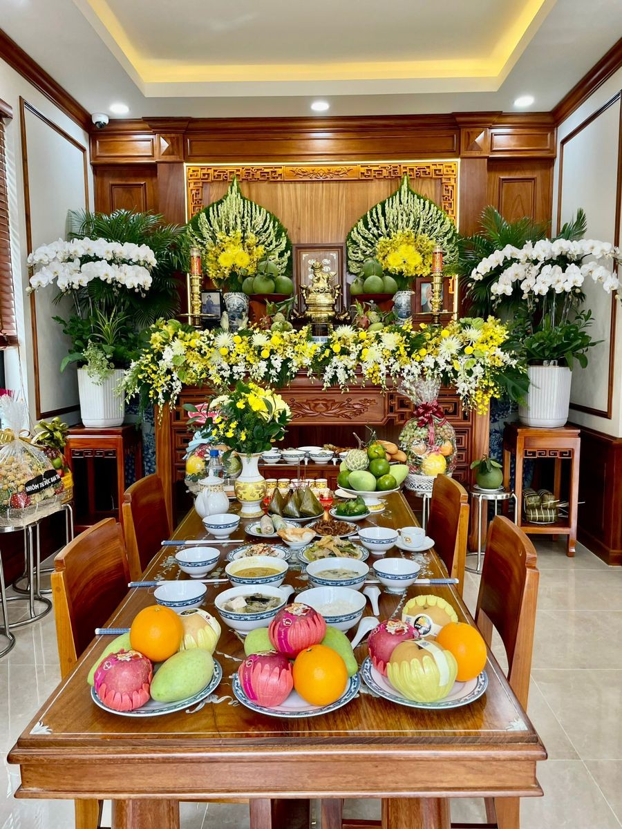 Đồ lễ cúng rằm cần chú ý hạ tránh để lâu trên ban thờ