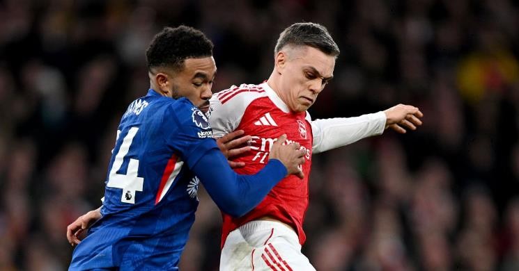 Leandro Trossard (5 điểm): Một màn trình diễn tệ hại. Ra quyết định khó hiểu khi cố rê dắt ngay trước vòng cấm đội nhà, thiếu quyết đoán trước khung thành và xử lý bóng cẩu thả. Không ngạc nhiên khi bị thay ra trước phút 60.