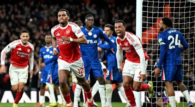 Những tình huống phạt góc khẳng định đẳng cấp của Arsenal.