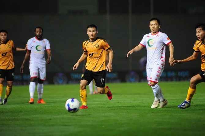 Nguyễn Văn Tùng đã lập cú đúp cho CLB Thanh Hoá.