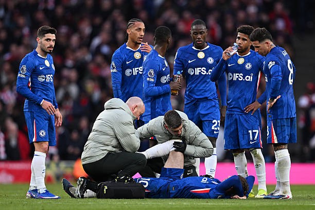 Chelsea lại bị Arsenal đánh bại.