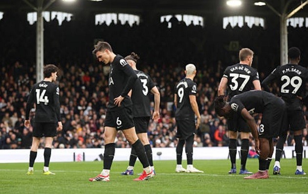 Tottenham tiếp tục 