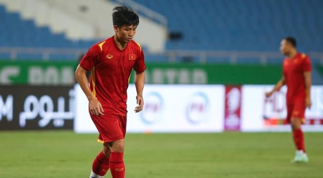 Bùi Tiến Dũng nghỉ thi đấu dài hạn vì chấn thương.