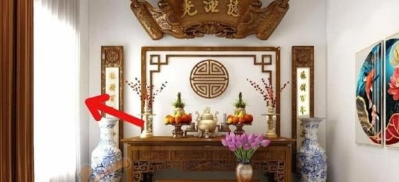 Theo quan niệm phong thủy, bàn thờ thuộc tính âm, cần sự yên tĩnh và ánh sáng dịu nhẹ để giữ không gian thanh tịnh. 