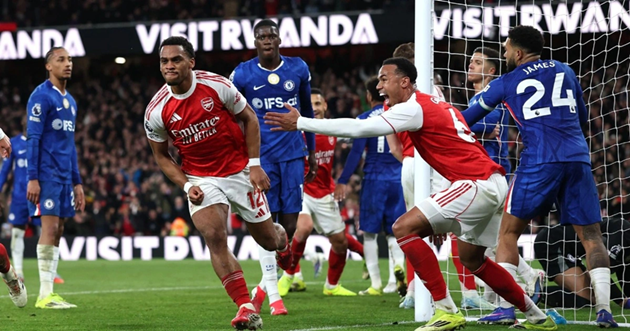 Những tình huống có định của Pháo thủ đã thực sự làm khó Chelsea.