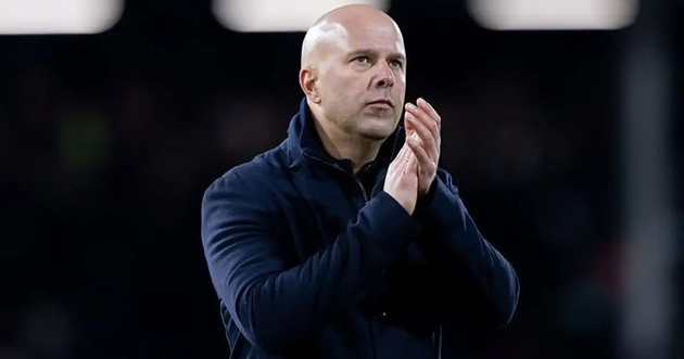 HLV Slot cập nhật lực lượng Liverpool trước trận gặp Wolves.