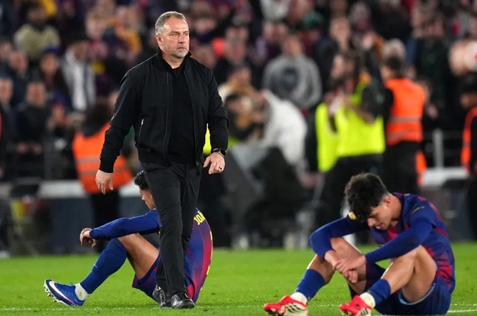 Barca chơi quả cảm nhưng không thể ngược dòng.