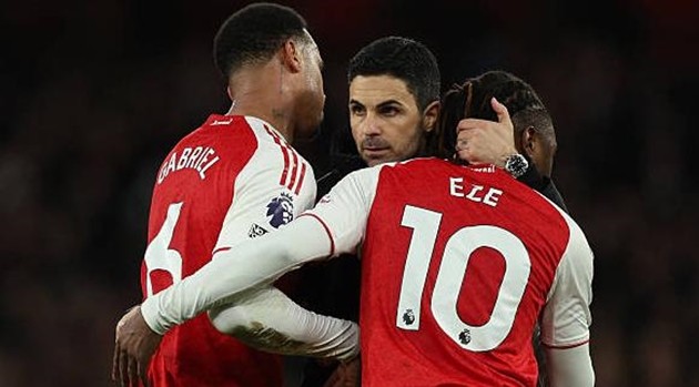 Mikel Arteta và các học trò phải cảnh giác với Chris Kavanagh.