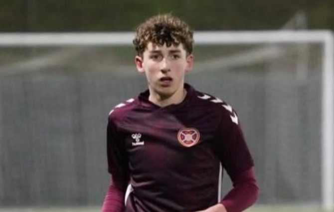 McMeekin đã hoàn thành thủ tục đến Man City.