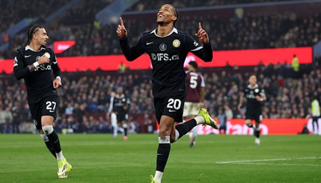 Joao Pedro tỏa sáng rực rỡ trước Aston Villa.
