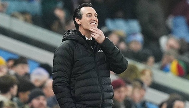 Unai Emery và các học trò đang hụt hơi.