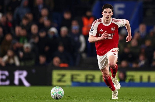Declan Rice (7/10): Vài lần mắc lỗi cá nhân nhưng tự sửa sai bằng những pha lùi về kịp thời. Đóng vai trò quan trọng trong hiệp hai.