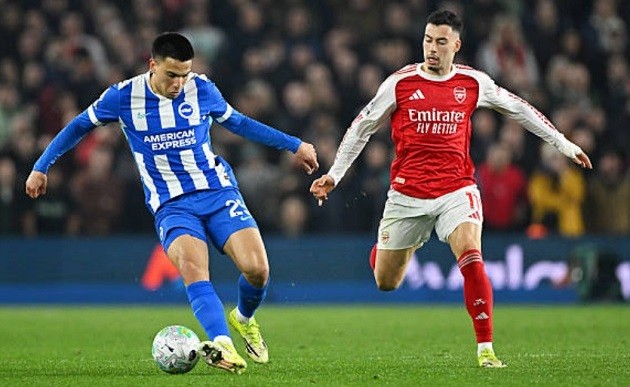 Gabriel Martinelli (5/10): Không để lại dấu ấn nào thực sự. Chăm chỉ di chuyển nhưng hoàn toàn vô hại bên cánh trái.