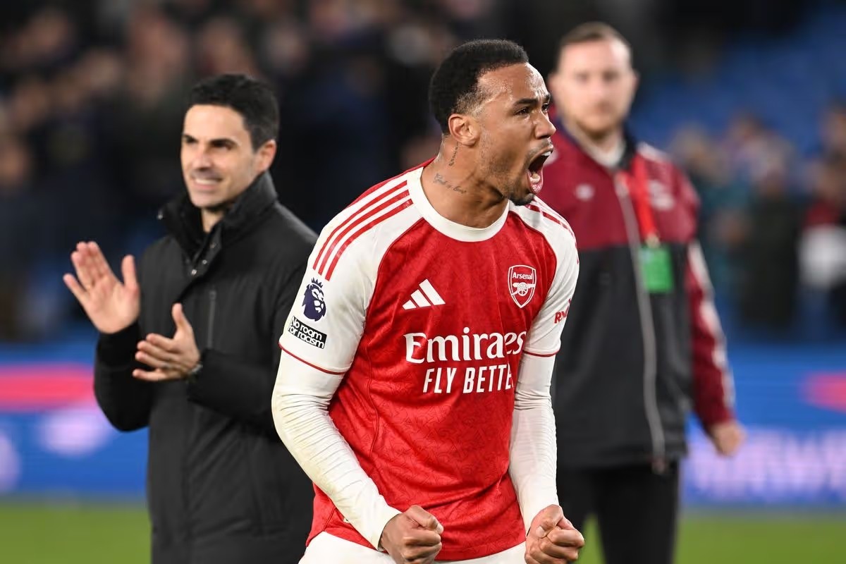 Arsenal sở hữu lợi thế cực lớn sau chiến thắng trước Brighton & Hove Albion.