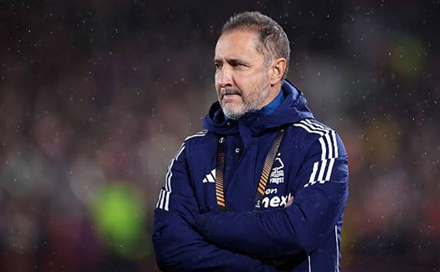 Vitor Pereira thông cảm với trọng tài sau trận hòa với Manchester City.