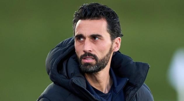 Arbeloa đang chịu áp lực lớn.