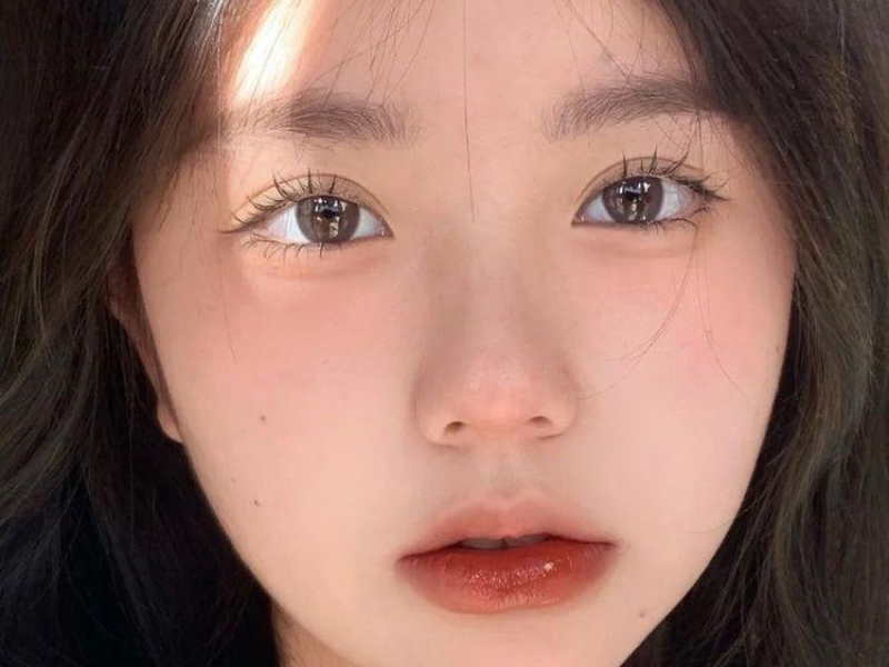  Việc uống đủ nước trong ngày giúp cơ thể đào thải lượng nước dư thừa và duy trì trạng thái cân bằng.