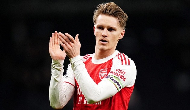 Odegaard bất ngờ lọt vào danh sách có thể bị bán tại Arsenal.