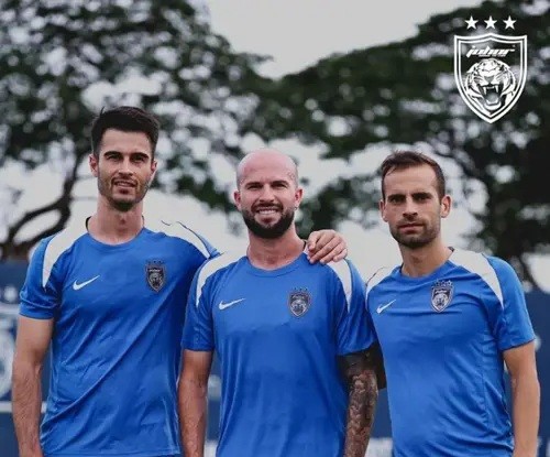 JDT khẳng định sẽ đồng hành cùng các cầu thủ.