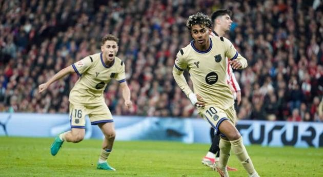 Yamal tỏa sáng đúng lúc.