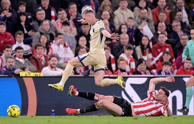 Dani Olmo - 6.6: Xoay sở khéo léo trong phạm vi hẹp và tạo ra một số khoảng trống. Tuy nhiên, ngoài những pha xử lý kỹ thuật, anh bị các cầu thủ xứ Basque phong tỏa khá chặt chẽ.