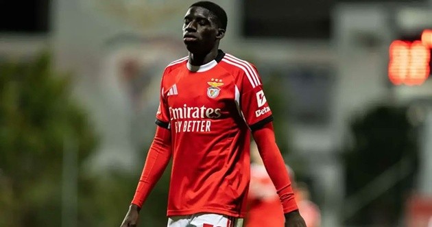 Banjaqui lọt vào tầm ngắm của Chelsea và Liverpool.