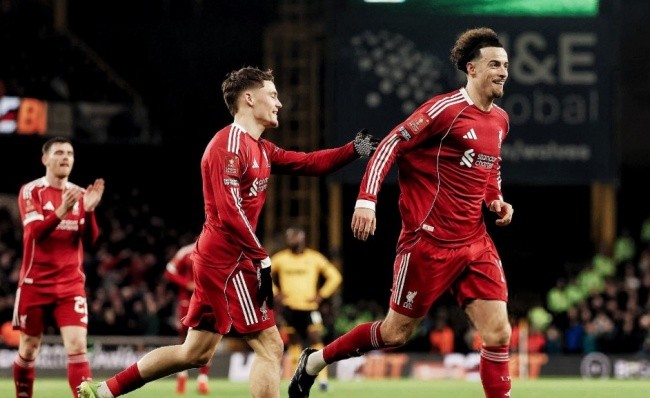 Jones là phương án thay thế Mac Allister.