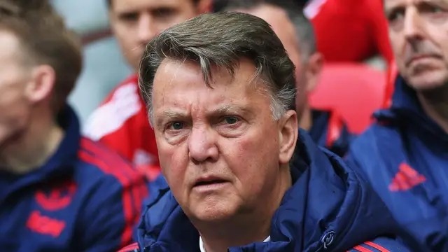 Louis van Gaal quyết định mua Marcos Rojo nhờ tư vấn từ cháu trai.