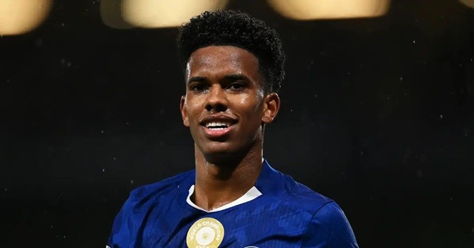  Estevao được Chelsea coi là báu vật.