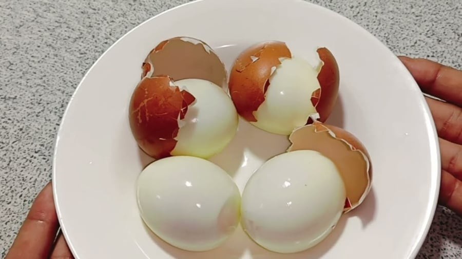 Trứng luộc là một trong những thực phẩm giàu dinh dưỡng nhất