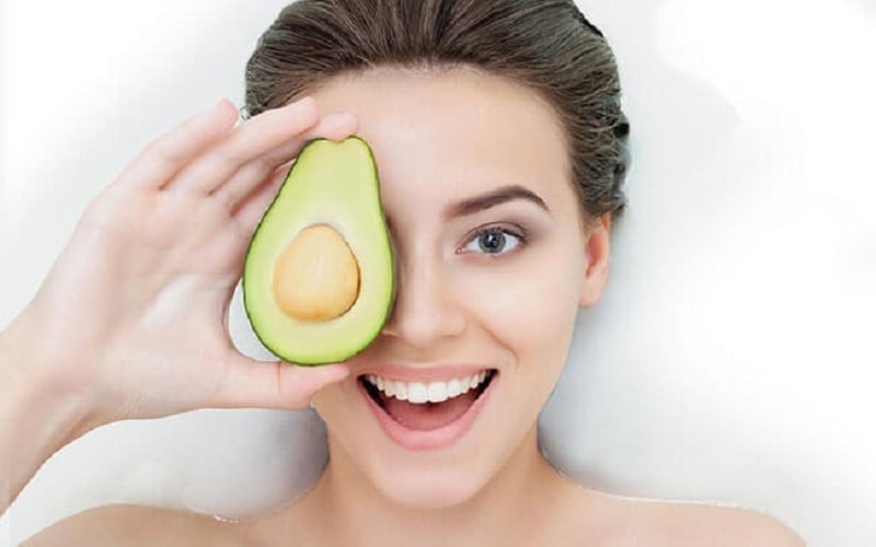 Việc bổ sung các thực phẩm tự nhiên này vào thực đơn hằng ngày là cách đơn giản để duy trì làn da sáng khỏe lâu dài