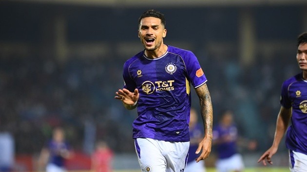 Hoàng Hên gửi thông điệp đến HLV Kim Sang-sik.